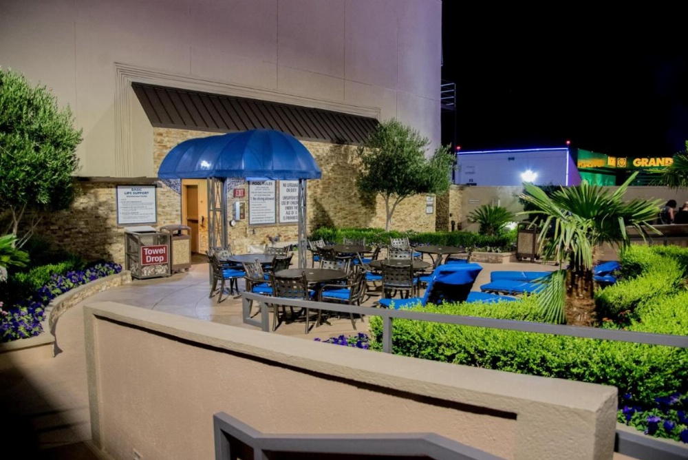 Polo Towers by Raintree